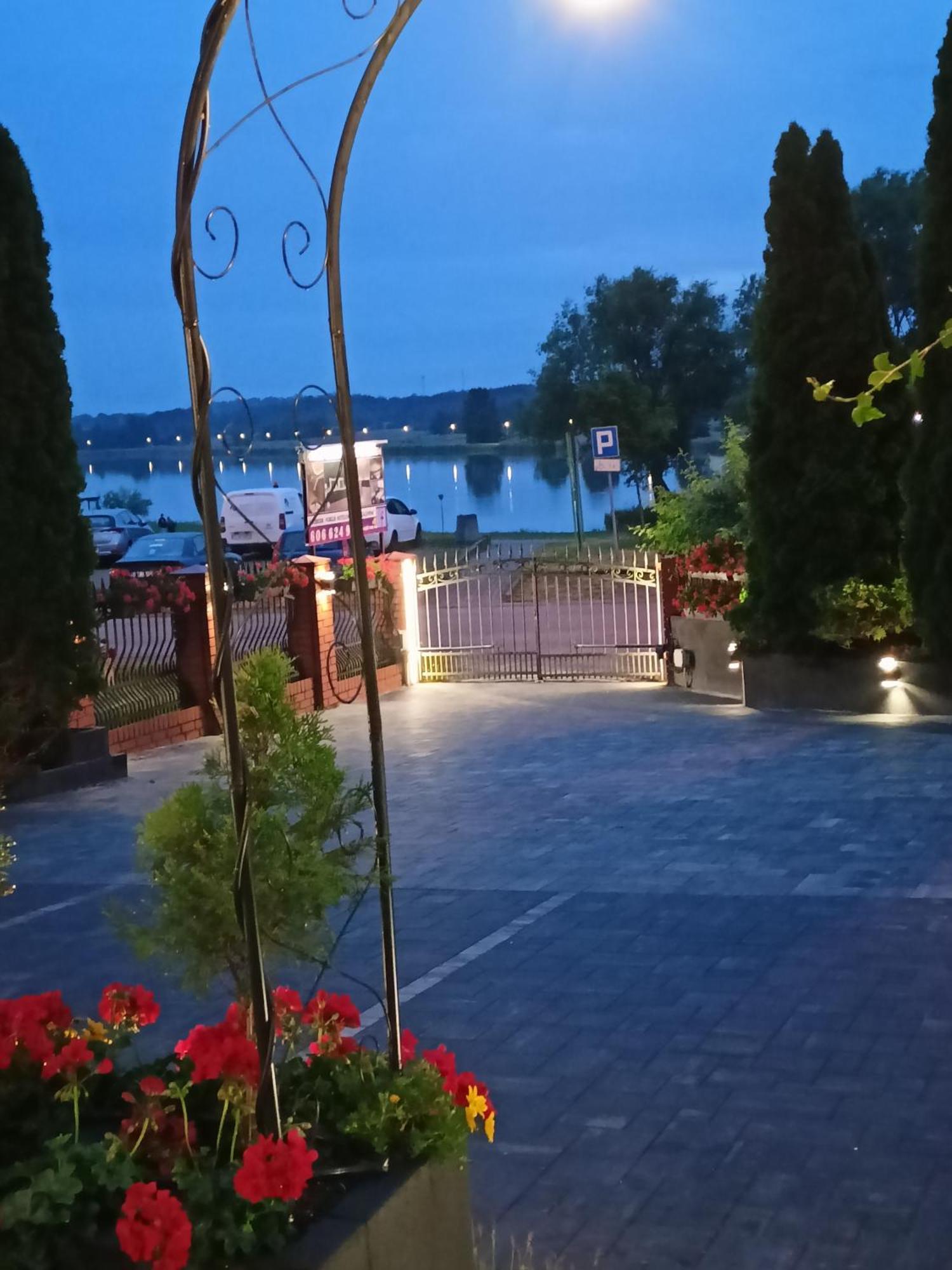 Pokoje Hotelowe Nad Zalewem Siedlce Exterior foto